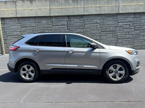 Used 2020 Ford Edge SE AWD/4WD image 4