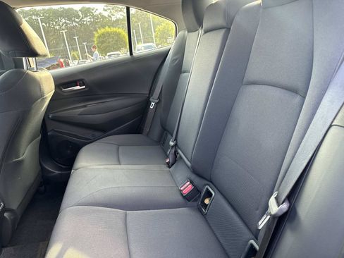 Used 2021 Toyota Corolla LE FWD image 11