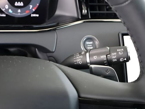New 2026 Land Rover Range Rover Evoque Dynamic SE AWD/4WD image 28