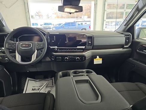 New 2026 GMC Sierra 1500 Elevation image 11