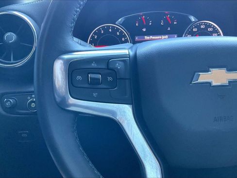 Used 2021 Chevrolet Blazer LT w/ Sound & Technology Package FWD image 18