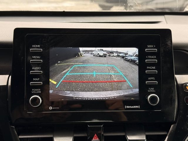 Used 2023 Toyota Camry SE FWD image 3