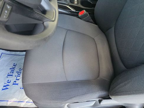 Used 2020 Toyota Corolla LE FWD image 13