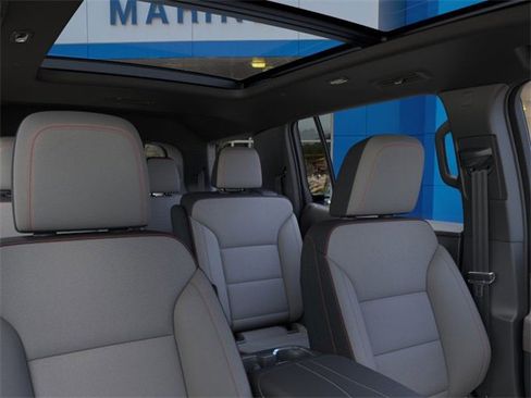 New 2026 Chevrolet Traverse LT w/ Sun and Wheel Package image 24