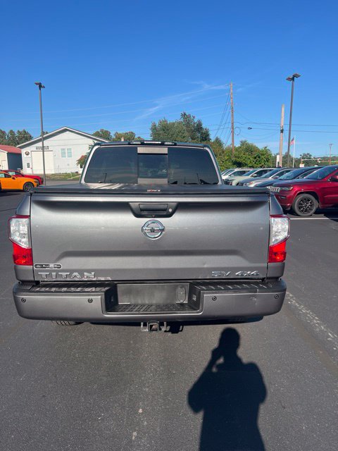 Used 2017 Nissan Titan SV AWD/4WD image 6