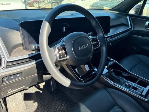 Certified 2024 Kia Sorento SX Prestige AWD/4WD image 9