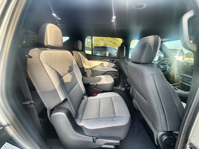 Used 2026 Chevrolet Traverse LT w/ Driver Confidence Package FWD image 26