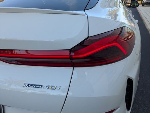 Used 2022 BMW X6 xDrive40i w/ M Sport Package image 10