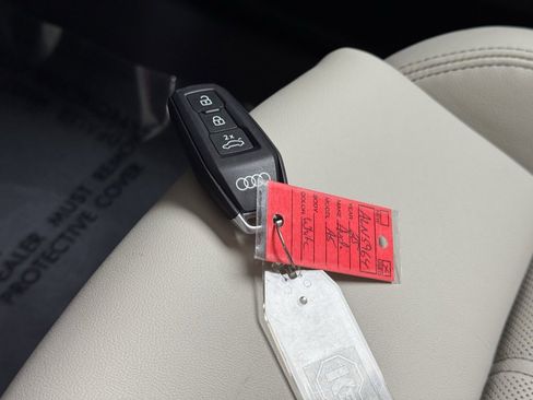 Used 2025 Audi A5 2.0T Premium Plus w/ Premium Plus image 37