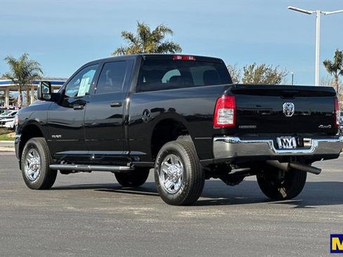 Used 2024 RAM 2500 Big Horn w/ Bed Utility Group image 6