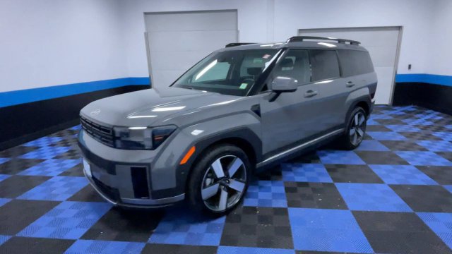 Used 2025 Hyundai Santa Fe Limited AWD/4WD image 4