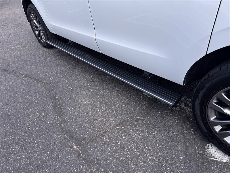 Used 2020 Ford Expedition Max Limited AWD/4WD image 9