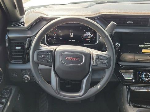 New 2026 GMC Sierra 2500 AT4 w/ AT4 Premium Plus Package AWD/4WD image 9