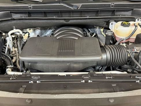 Used 2024 GMC Yukon Denali Ultimate AWD/4WD image 13