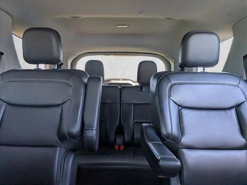 Used 2021 Ford Explorer XLT w/ Equipment Group 202A image 15