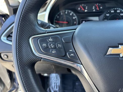 Used 2020 Chevrolet Malibu LT FWD image 25