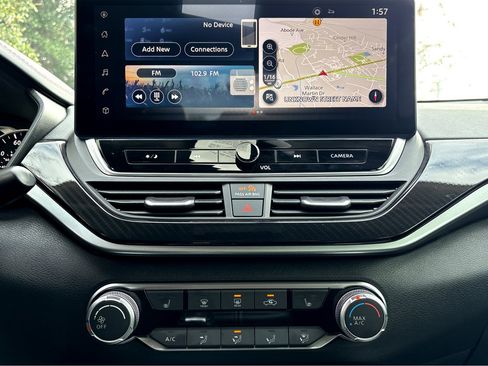 Certified 2024 Nissan Altima 2.5 SR w/ SR Premium Package image 6