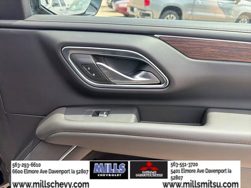 Used 2024 Chevrolet Suburban High Country w/ Advanced Technology Package AWD/4WD image 29