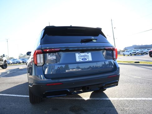 New 2026 Ford Explorer ST-Line w/ ST-Line Street Pack image 6