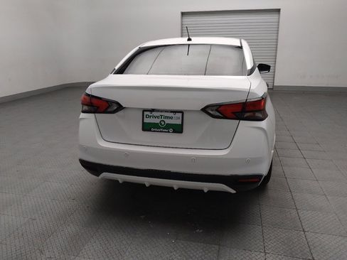 Used 2021 Nissan Versa S FWD image 7