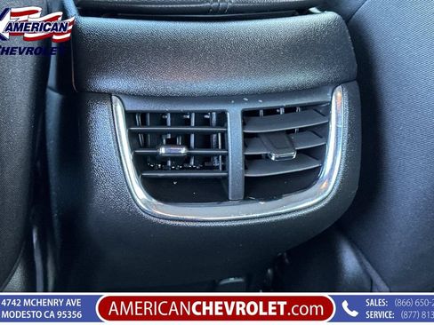 Used 2023 Chevrolet Malibu LT FWD image 16