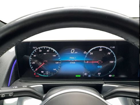Used 2023 Mercedes-Benz EQB 300 4MATIC w/ Exclusive Package image 37
