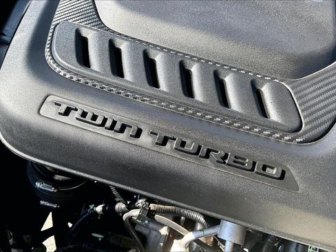 Used 2024 Jeep Wagoneer L Series II w/ Flexible Seating Group AWD/4WD image 32