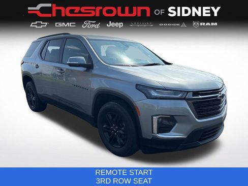 Used 2023 Chevrolet Traverse LT w/ Midnight/Sport Edition FWD image 7