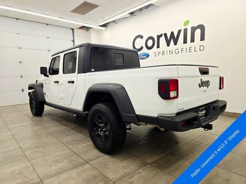 Used 2024 Jeep Gladiator Sport AWD/4WD image 3