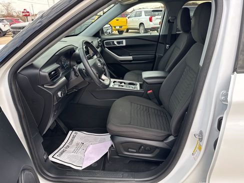 Used 2021 Ford Explorer XLT w/ Class III Trailer Tow Package image 14