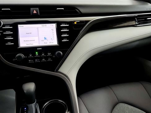 Certified 2020 Toyota Camry LE w/ Carpet Mat Package FWD image 29
