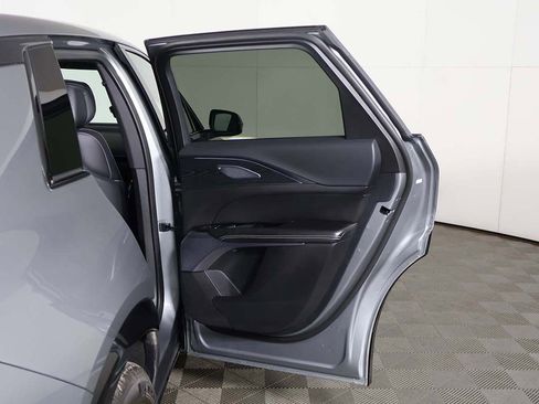 Used 2025 Cadillac Lyriq Sport AWD/4WD image 28