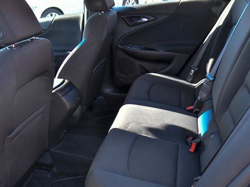 Used 2022 Chevrolet Malibu LS FWD image 31