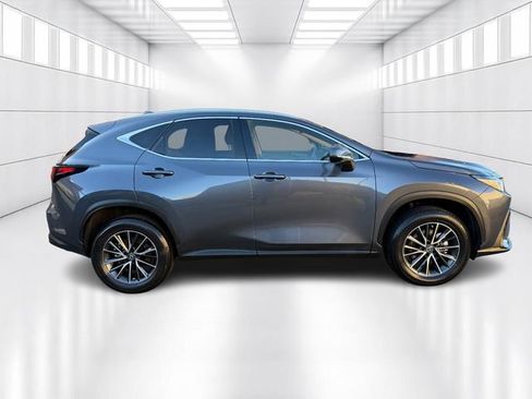 Certified 2023 Lexus NX 250 AWD image 4