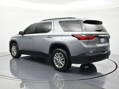 Used 2023 Chevrolet Traverse LT FWD image 7
