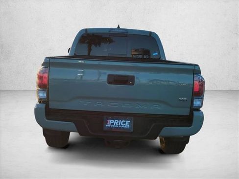 Used 2023 Toyota Tacoma TRD Sport AWD/4WD image 7