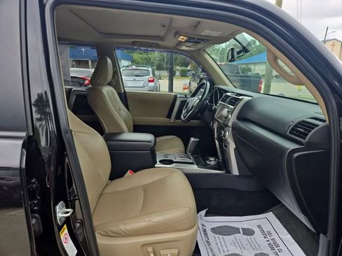 Used 2011 Toyota 4Runner Limited image 6
