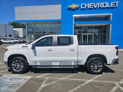 New 2026 Chevrolet Silverado 1500 LT w/ All Star Edition Plus AWD/4WD image 2