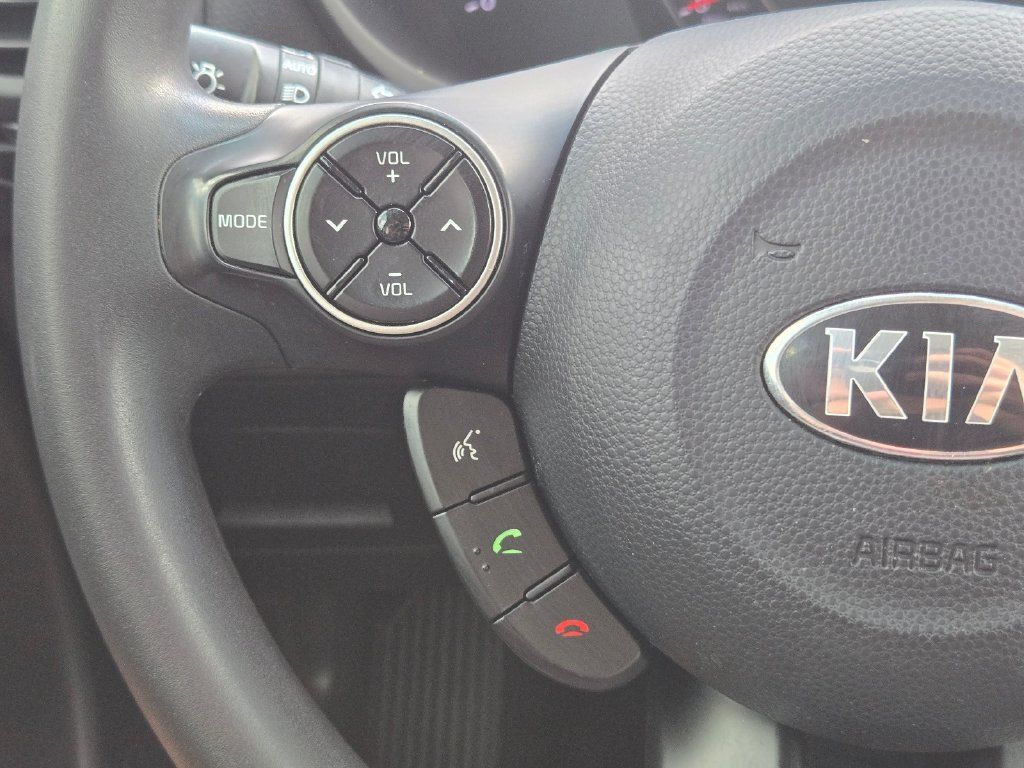 Used 2019 Kia Soul + FWD image 22