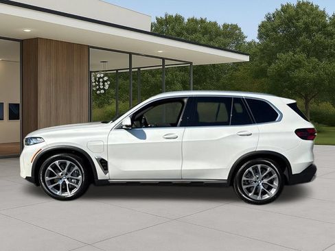 Used 2026 BMW X5 xDrive50e w/ Premium Package AWD/4WD image 13