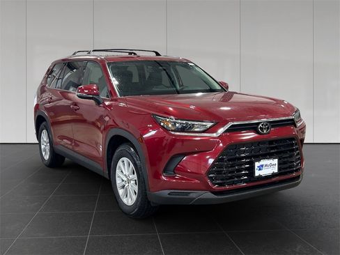 New 2026 Toyota Grand Highlander XLE image 7