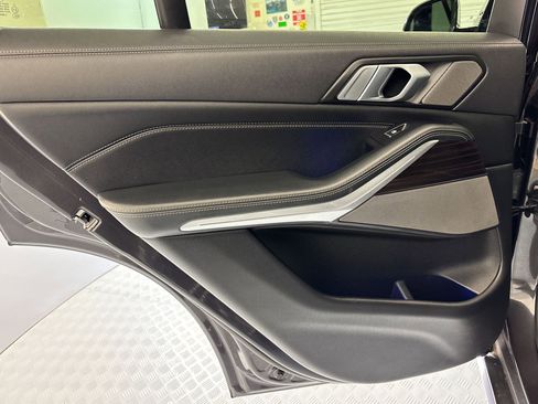 Used 2023 BMW X5 sDrive40i w/ Premium Package image 32