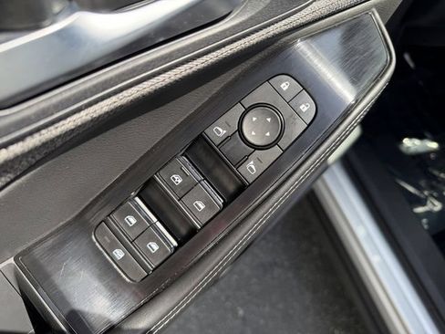 Used 2023 Nissan Rogue SV AWD/4WD image 10