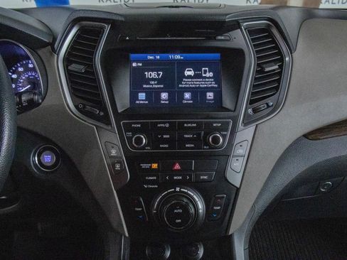 Used 2018 Hyundai Santa Fe Sport w/ 2.4L Value Package 02 image 4