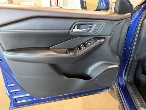 Certified 2023 Nissan Rogue SL w/ SL Premium Package image 13