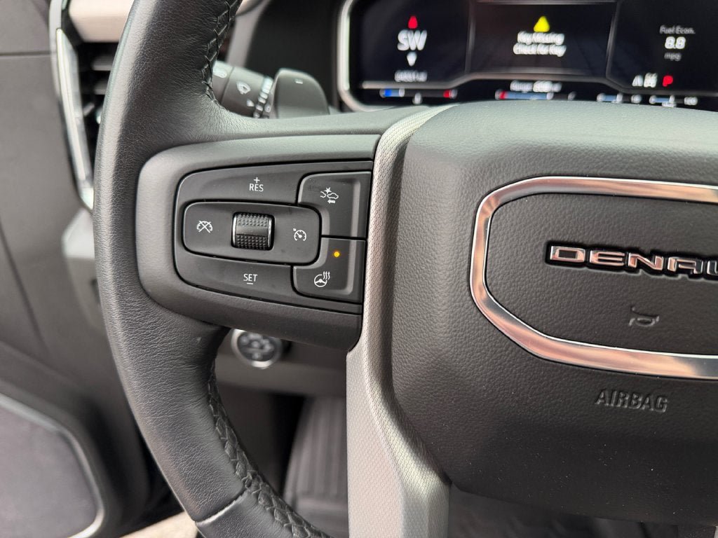 Used 2023 GMC Sierra 1500 Denali w/ Denali Reserve Package AWD/4WD image 15