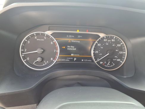 Used 2025 Nissan Rogue SV image 11