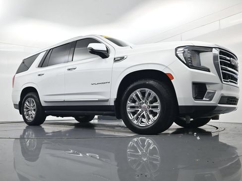 Used 2022 GMC Yukon SLT w/ SLT Premium Package AWD/4WD image 46