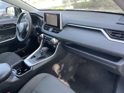 Used 2024 Toyota RAV4 LE image 27