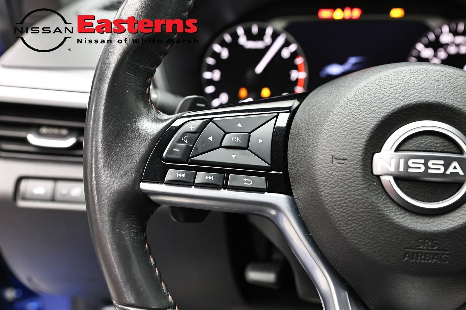 Used 2025 Nissan Altima 2.5 SR FWD image 15